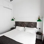 Trueba Hotell