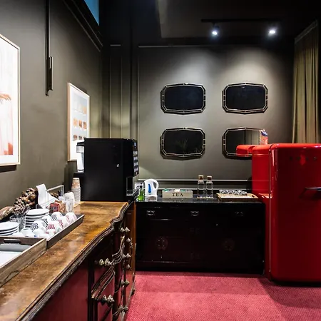 Trueba Hotel