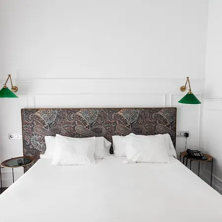 Hotell Trueba 2*