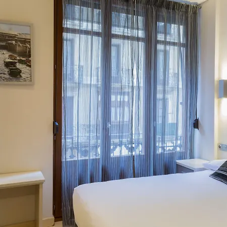 Trueba Hotell 2*